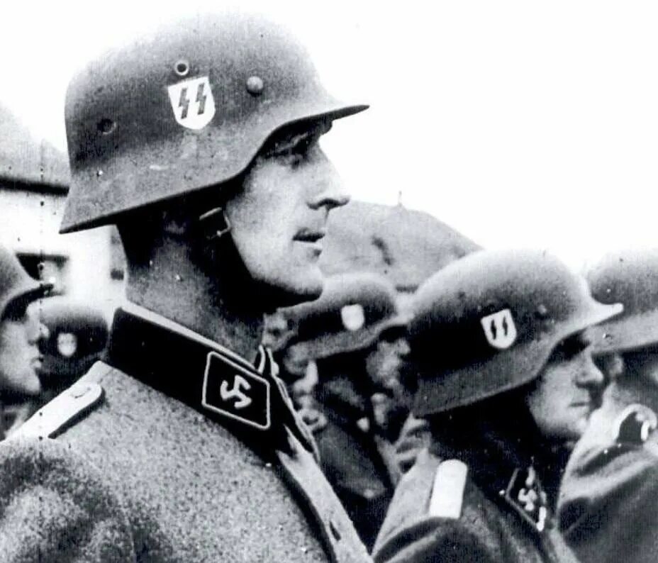 Фашистские отряды. Солдаты Waffen SS. Дивизия СС Лангемарк.