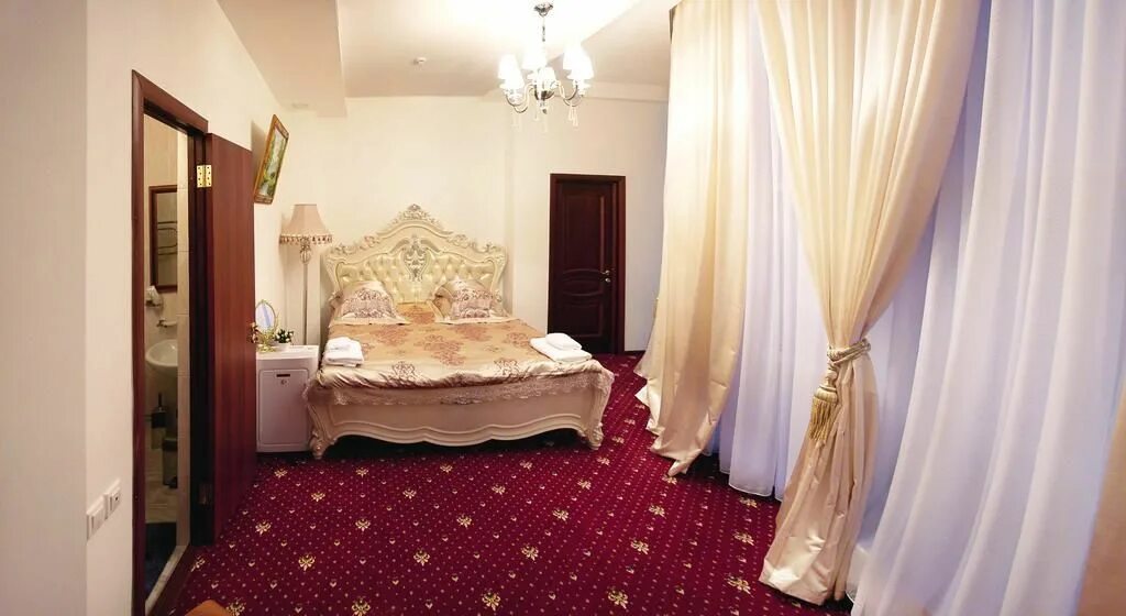 Золотой комплекс пятигорск. Отель золотой комплекс пятигорск. голден палас пятигорск отель. гостиница в пятигорске золотой. пятигорск калинина золотой комплекс.