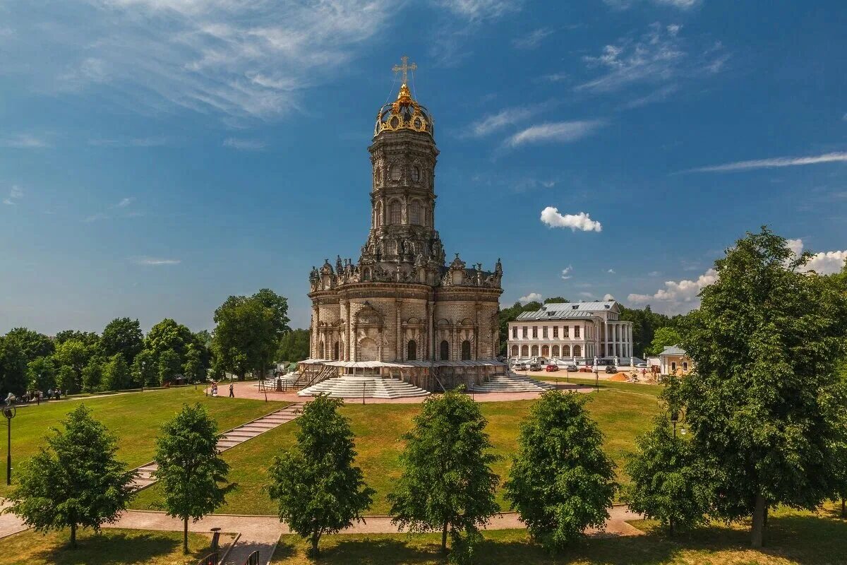 Чем знаменита московская область. Усадьба Дубровицы в Подольске. Усадьба Голицыных в Дубровицах. Храм в Дубровицах Подольск. Усадьба Дубровицы в Подольске сейчас.