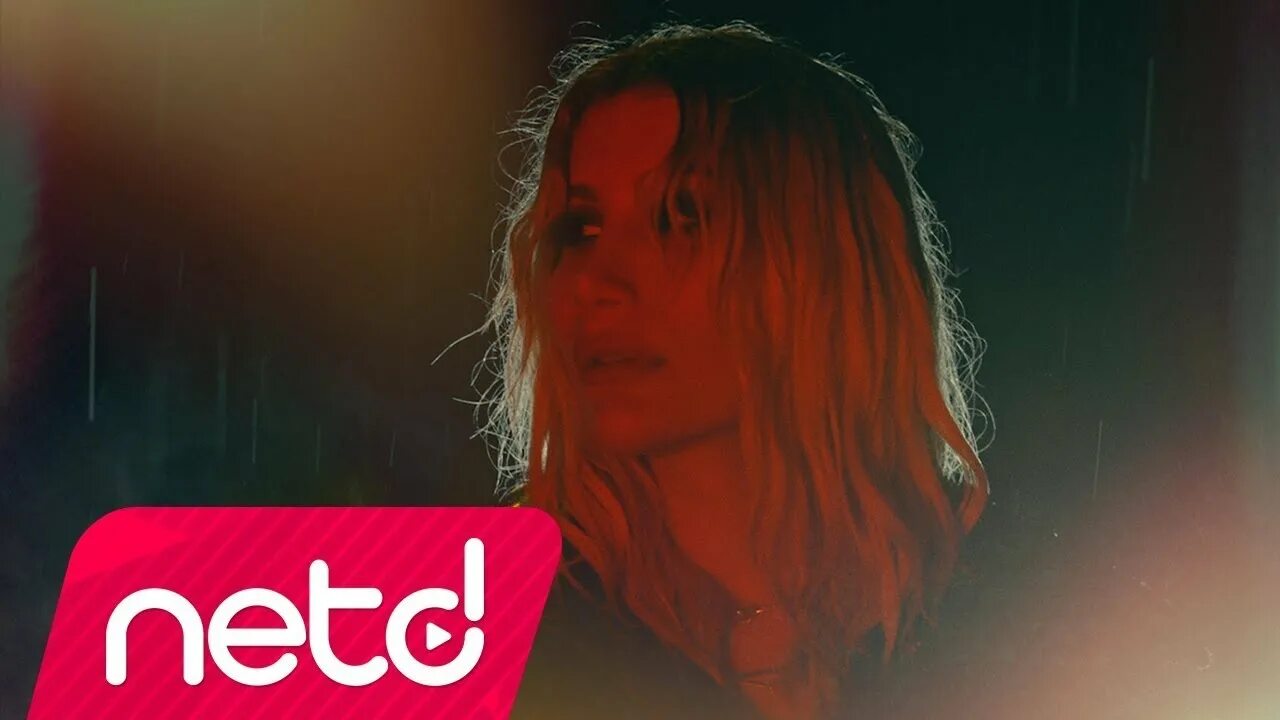 Avicii i could be the one. Avicii nicky romero i could be the one. Avicii/nicky romero — i could be the one жанр. Coldplay клип на природе. I could be the one.