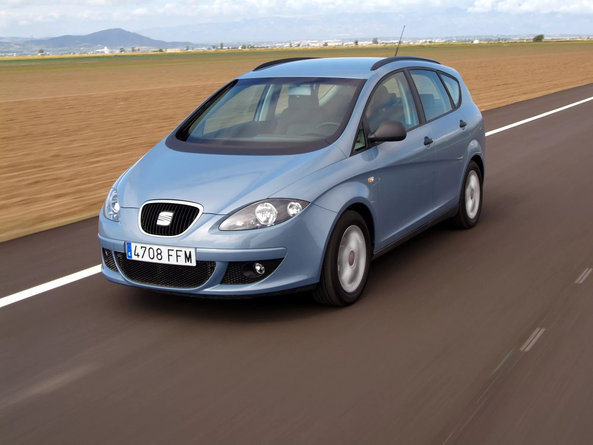 Сит машина. Сеат альтеа 1. 6 tdi ecomotive. Сит машина. Кия сид хэтчбек 2013.