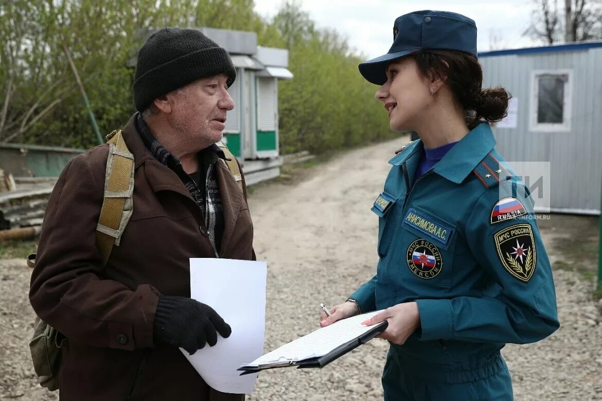 Инспектор государственного пожарного надзора требования. Пожарный инспектор. Инспектор пожарного надзора. Форма инспектора пожарной безопасности. Форма пожарного инспектора.