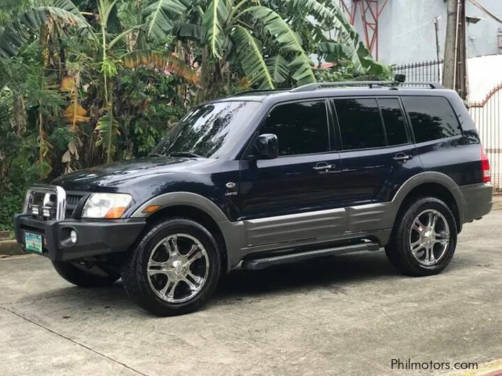 Мицубиси Паджеро 2005. Mitsubishi Pajero 2005 года. Mitsubishi Pajero 2005 Tuning. Митсубиси Паджеро 2005 в красивых дисках. Купить паджеро 2005