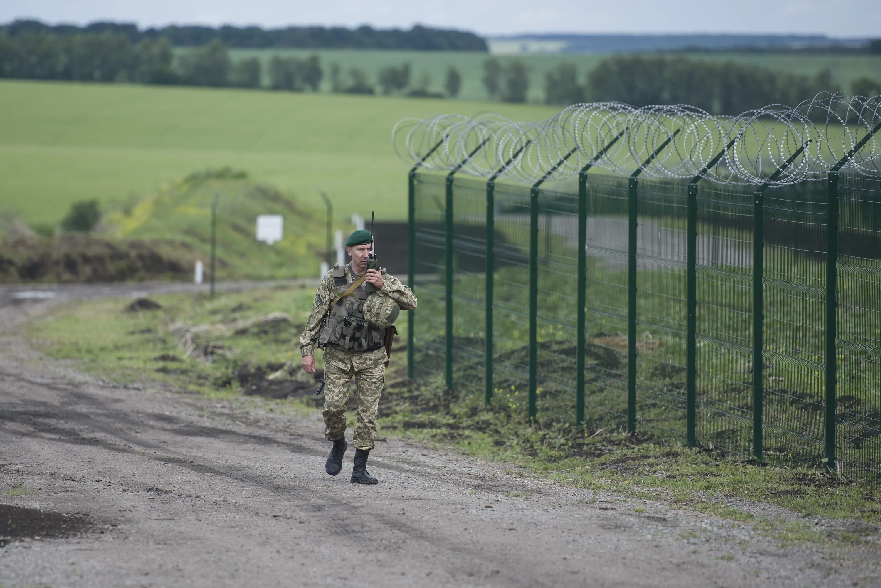 Когда откроют границу с украиной. Курск пункт пропуска Крупец. Литва стена на границе с Белоруссией. Российско-украинская граница Литва. Пункт пропуска в Курской области.