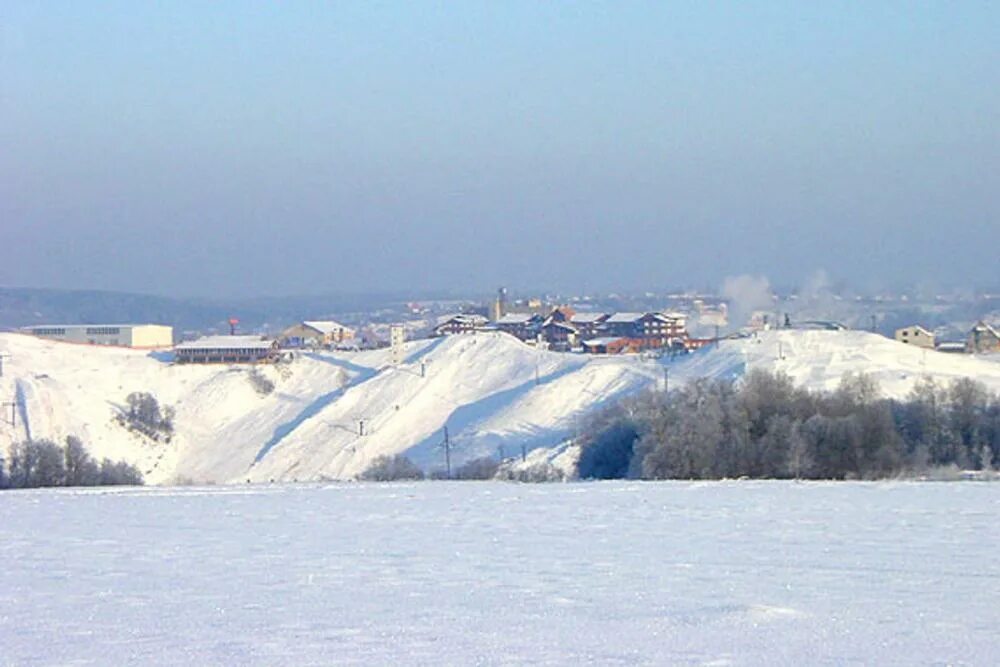 Яхрома запись. Парк Степаново горнолыжный курорт. Спортивный парк Волен Яхрома. Санаторий Станко горнолыжная трасса. Яхрома горы.