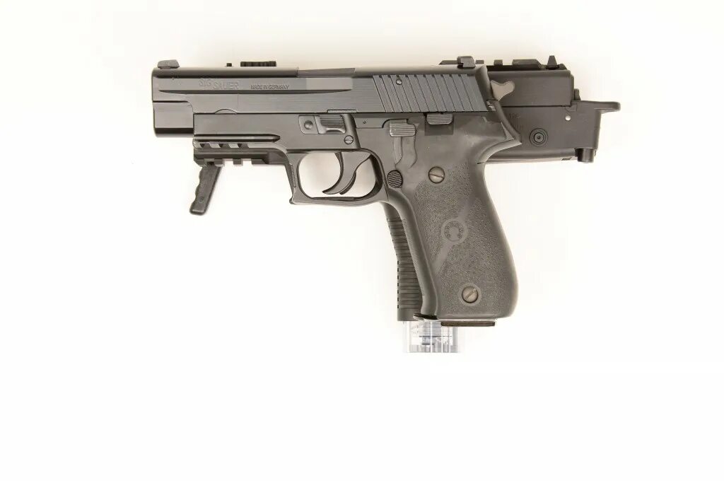 T тр. Rt буквы. буквы тр логотип. T тр. буква а логотип.