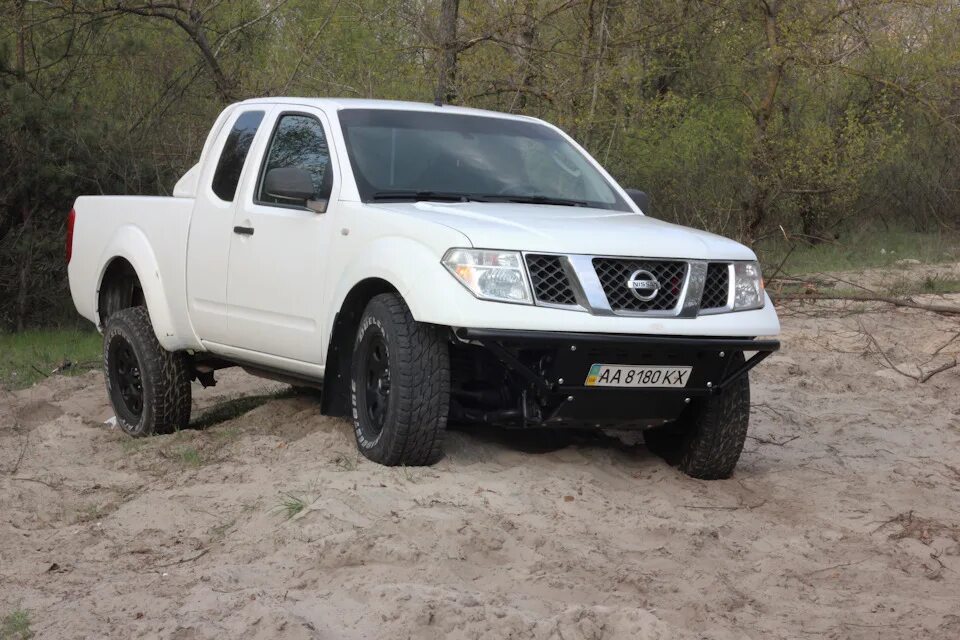 Полный привод навара. Ниссан Навара 2007. Nissan Navara Prerunner. Ниссан Навара 2004 белый. Полный привод Ниссан Навара.