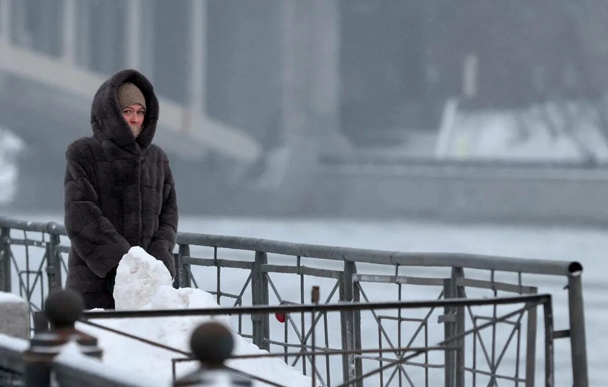 Сильный холод 5. Холод в Москве. Штормовое предупреждение. Морозы в Москве.