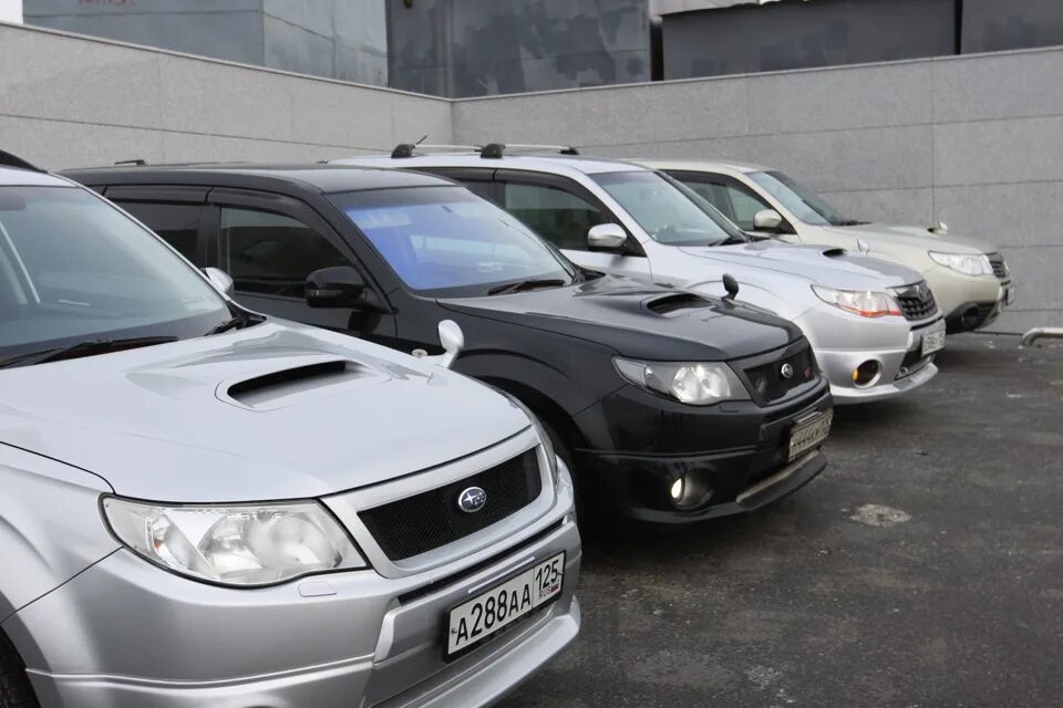 Купить авто владивостоке с документами. Subaru Forester sh9. Subaru Forester 2014 с черной маской. Forester sh с черной оптикой. Фара Субару Форестер sh.