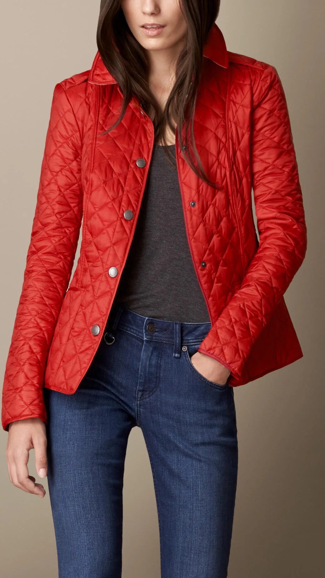 Burberry Quilted Jacket women. Куртка стеганая Burberry женская красная. Куртка Барбери женская красная. Легкая стеганая куртка женская. Стеганая куртка с поясом