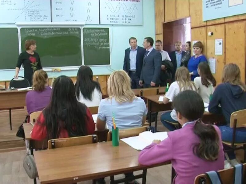 Училище 49. Училище искусств г маркс саратовская область. Марксовский политехнический техникум. Маркс училище. Маркс училище.