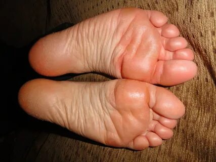 Soles licking