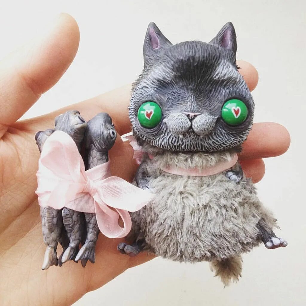 игрушк ав смешанной техники. лепка морды из полимерной глины. зверюшки из полимерной глины. монстрик из полимерной глины и меха. игрушки в смешанной технике.