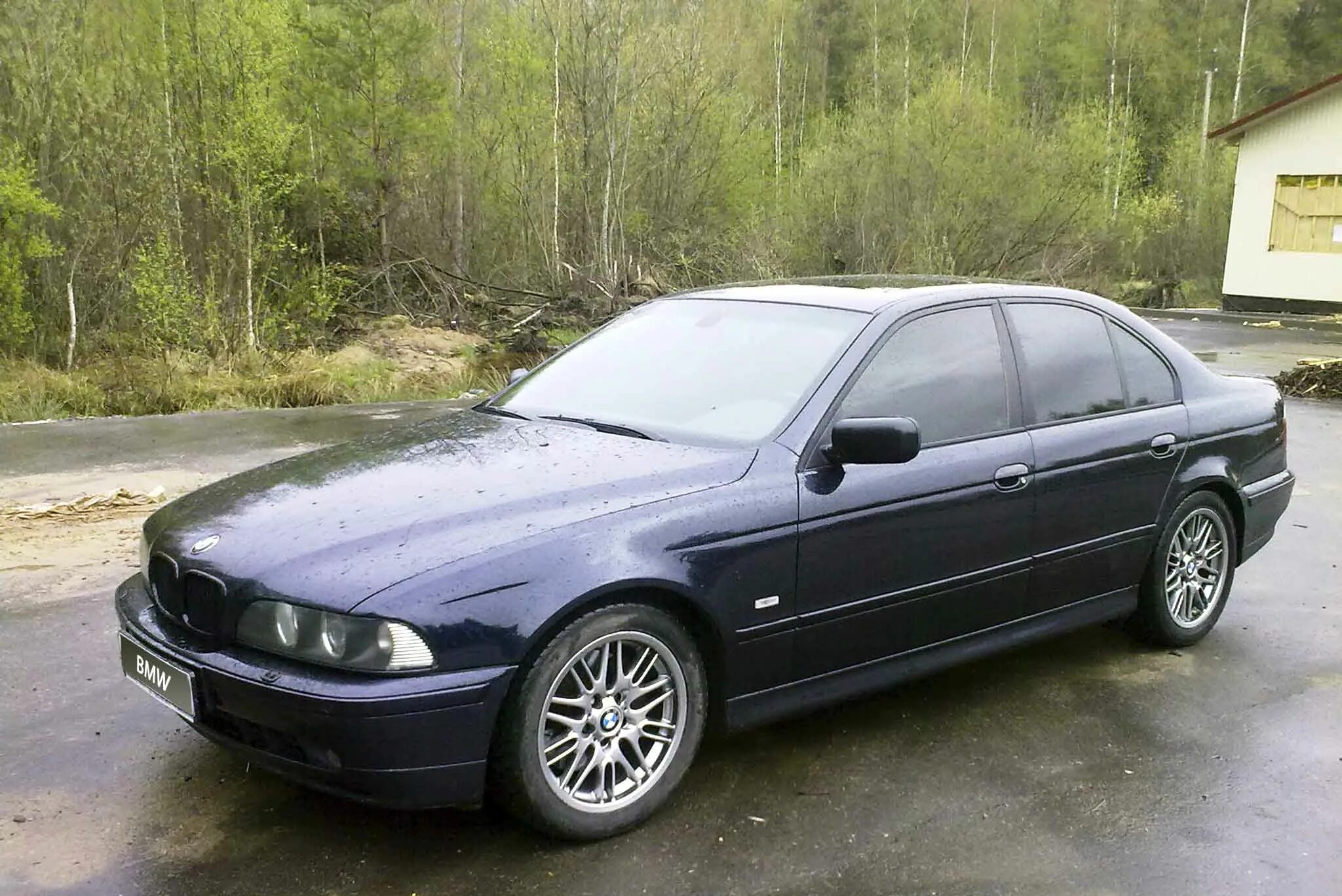 Бмв е39 дизель купить. BMW e39 2000 525. БМВ е39 1998. БМВ 525 е39. БМВ е39 2.5.