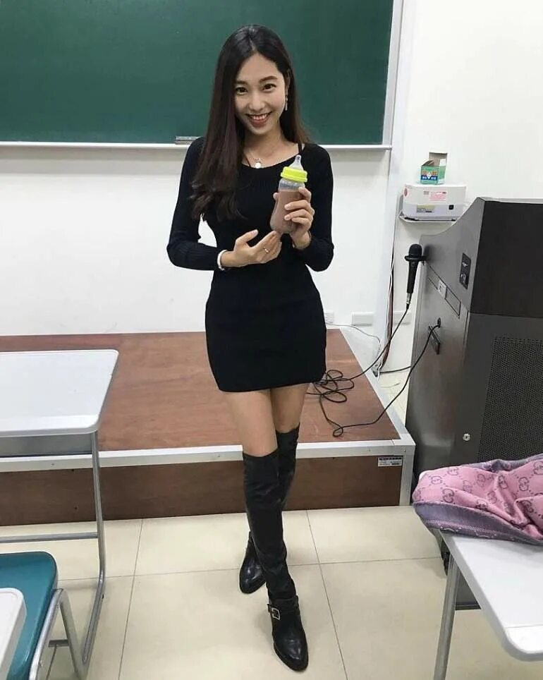 Видео красивых учительниц. Cheng jhia wen учительница. красивые учительницы.
