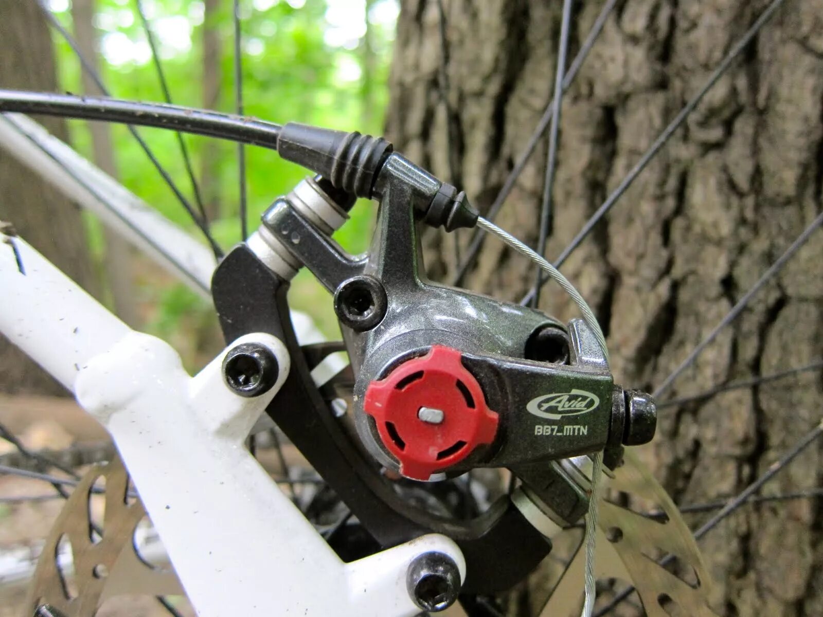 Калипер тормозной велосипедный. Ножной тормоз ирбис гр 250. Передний дисковый велотормоз. Тормоз дисковый (передн. Тормоз дисковый задний в сборе.