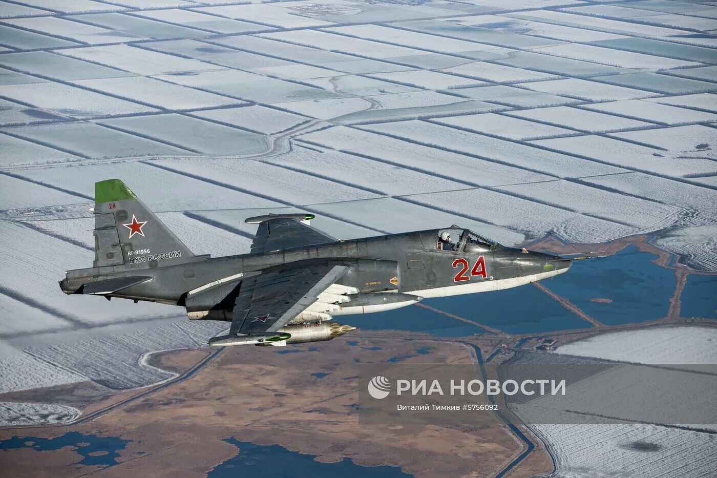 Украинский самолет су 25. Новый су 25. Грач самолет су 25. Штурмовик су-25 грач. Су-25 истребитель-бомбардировщик.