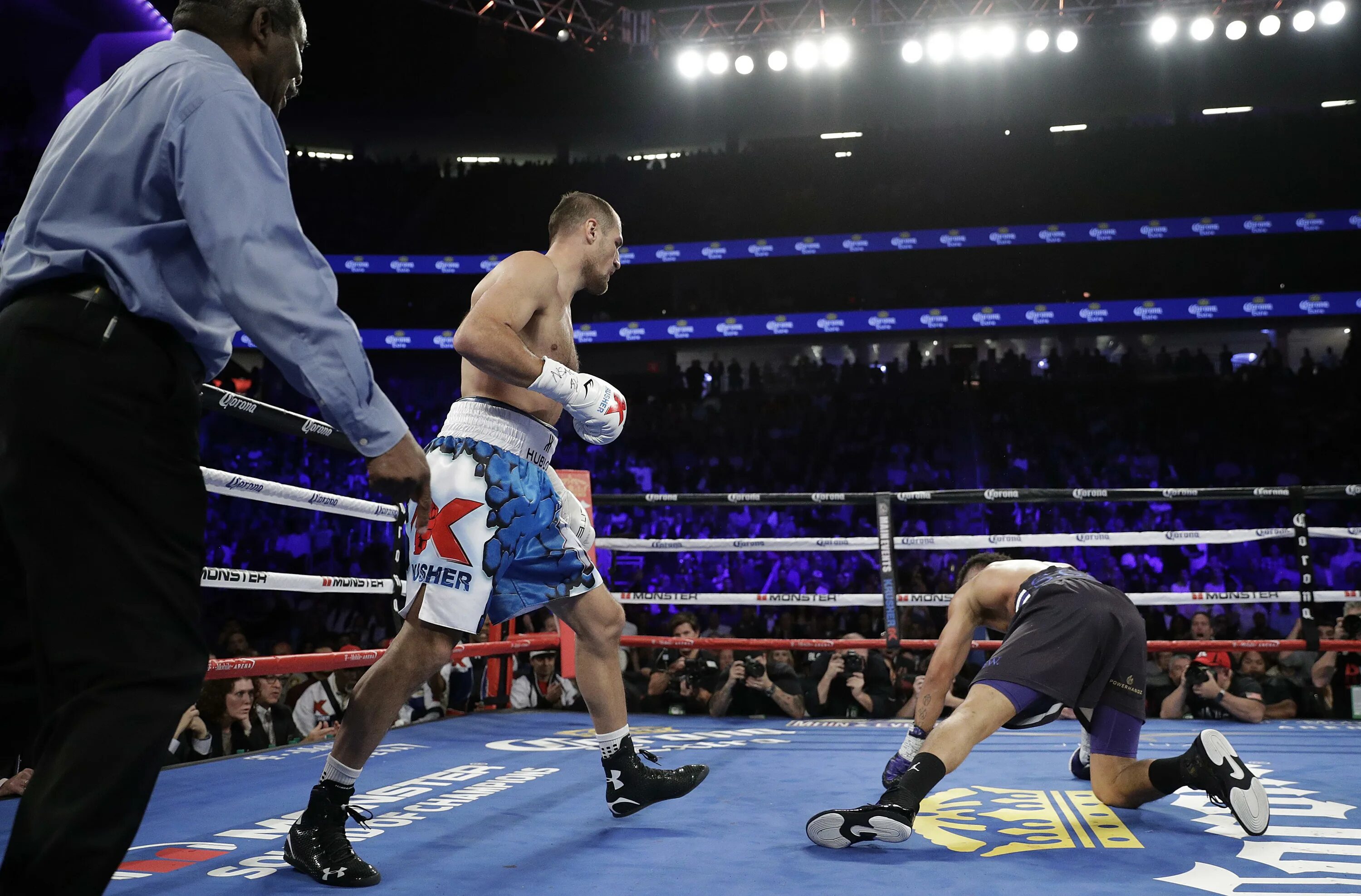 Andre Ward vs Sergey Kovalev. Олимпийские игры 2004 бокс. Классика бокса. Уорд Уолл платформа.