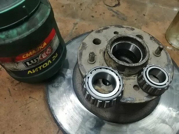 Ступичный подшипник ваз 21074. Замена ступичного подшипника ваз 2106. Задний подшипник ваз 2107. Подшипник ступицы 2107 замена. Дистанционное кольцо ваз 2107 передней ступицы.