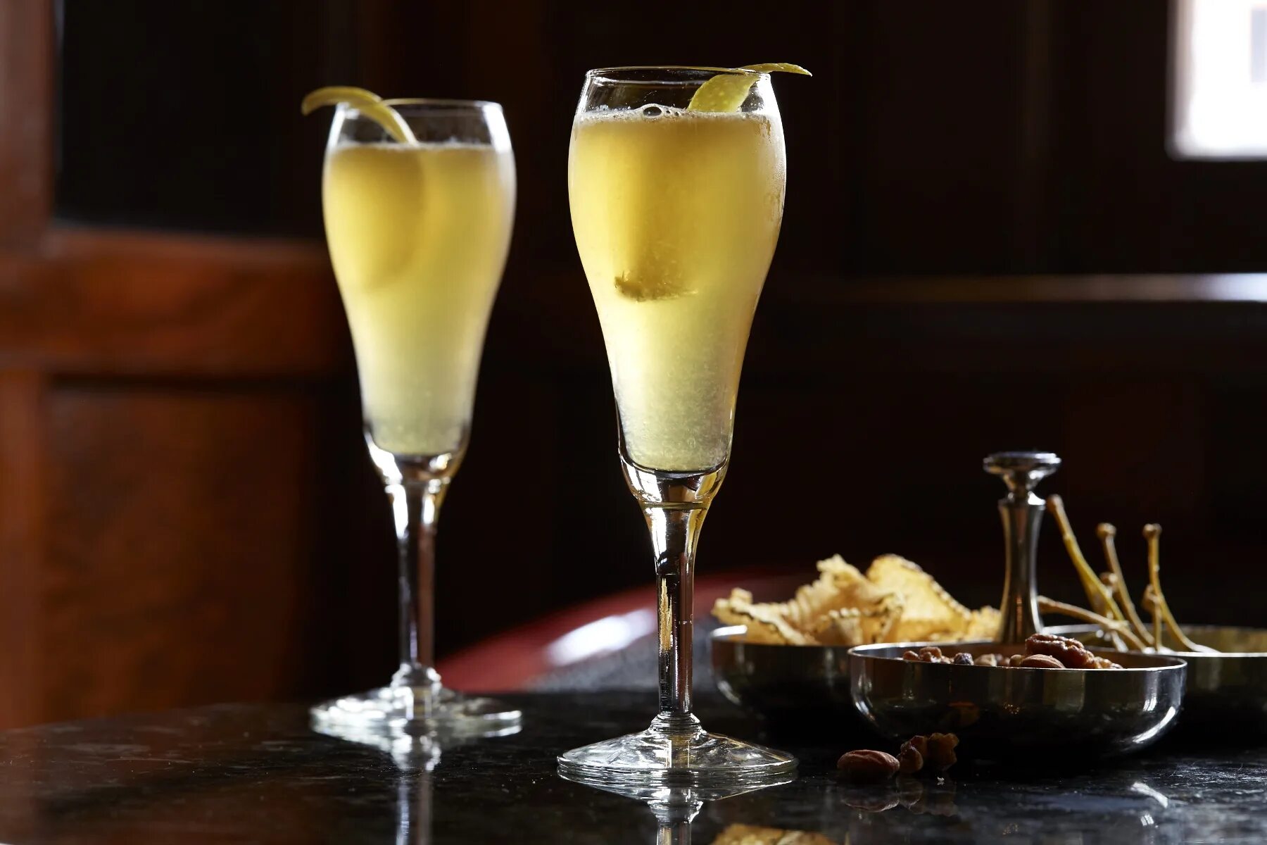 French 75 Cocktail. Френч 75 коктейль. French 75 коктейль. Рецепт шампанского в домашних условиях