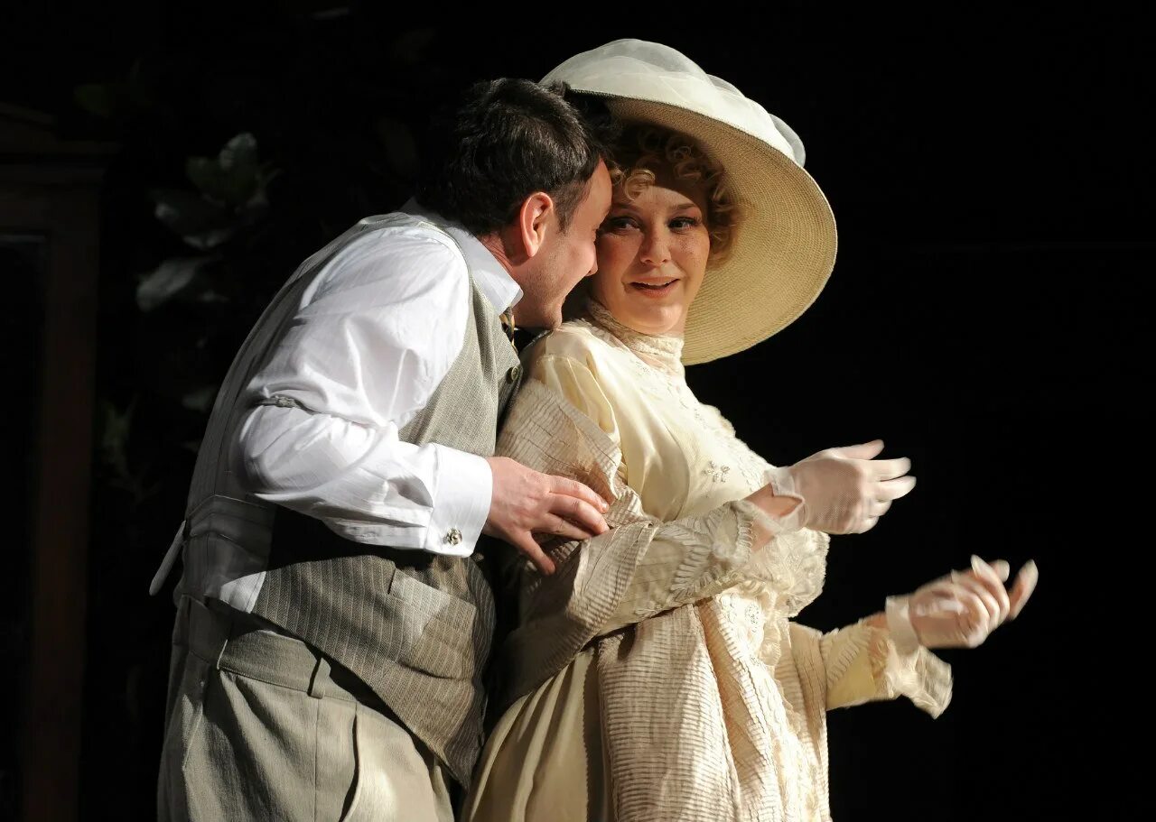 замужняя невеста театр моссовета. брянский драматический театр. любовь в стиле барокко брянский драмтеатр. театр брянск премьеры. к.