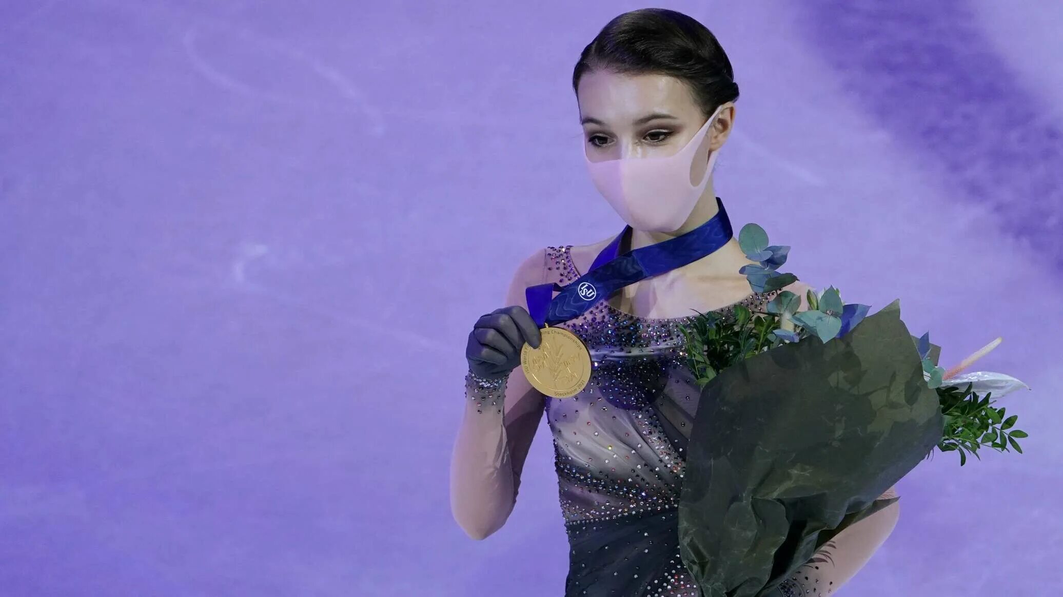 Камила валиева фигуристка. Валиева камила 2021 фигурное катание. Чемпионки фигурное катание 2021. Камила валиева фигуристка. Камила валиева фигуристка.