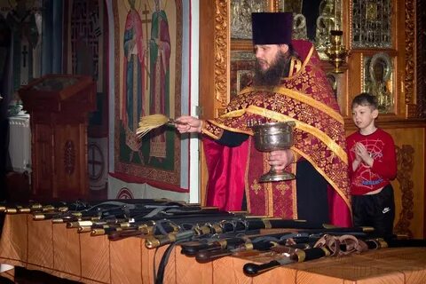 Можно в храм в шортах