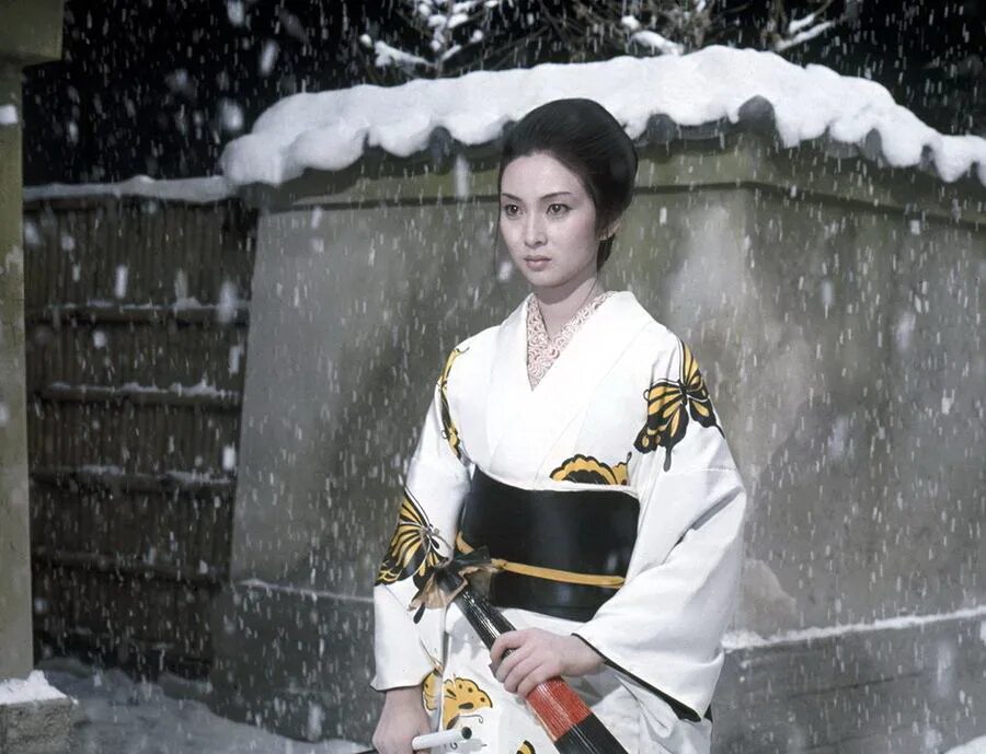 Леди Кровавый снег / Shurayukihime (1973). Мэико Кадзи госпожа Кровавый снег.