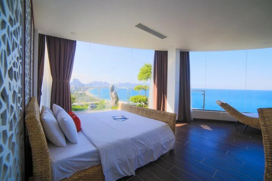 Majestic premium nha trang. Амиана вьетнам. Фукуок вьетнам отели на первой линии. Нячанг вьетнам отели на первой линии. Вьетнам первая линия.
