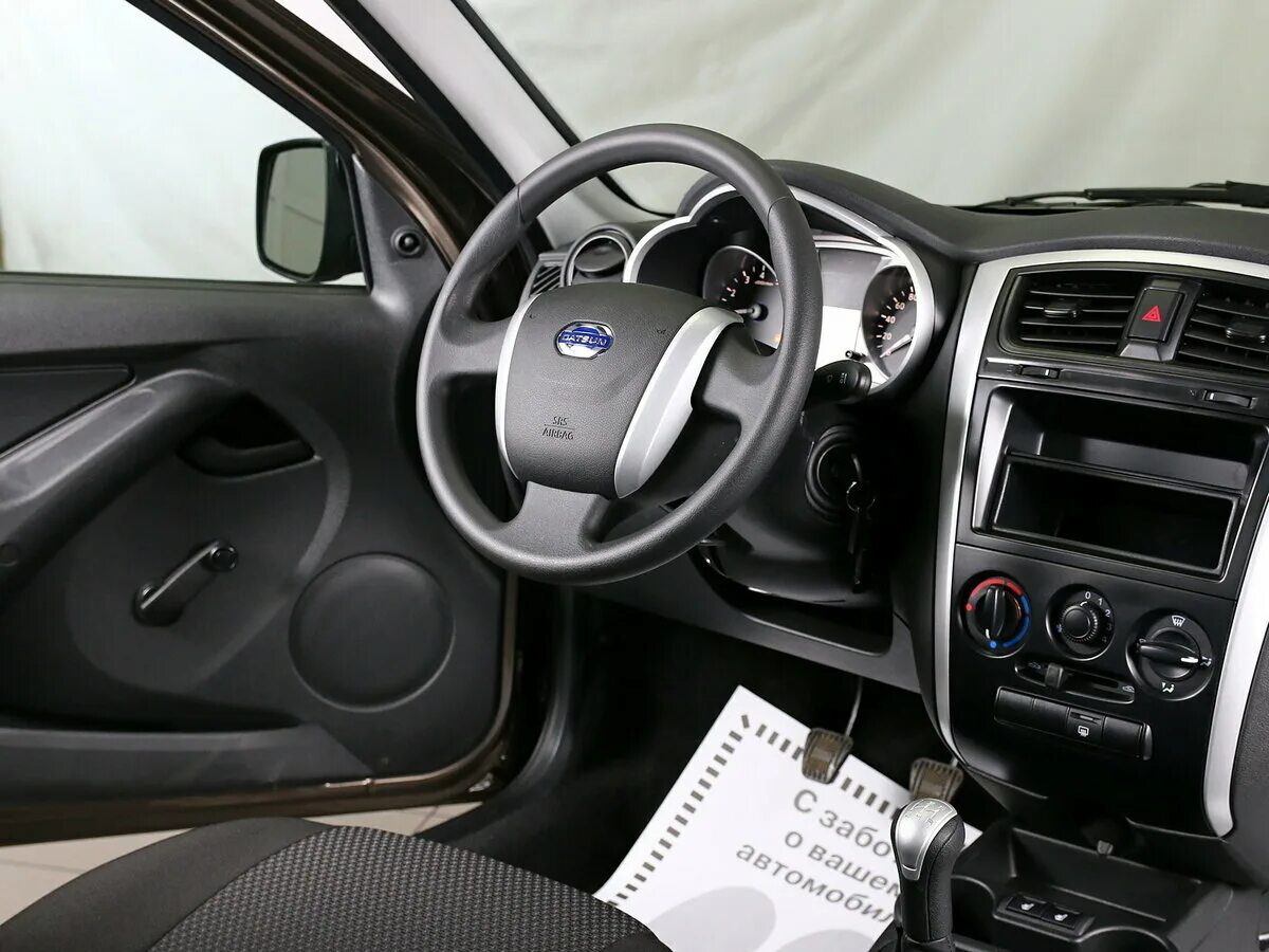 без комплектации. Granta cross 2021 салон. Datsun on-do внутри. комплектации датсун он до 2015. гранта лифтбек 2022 салон.