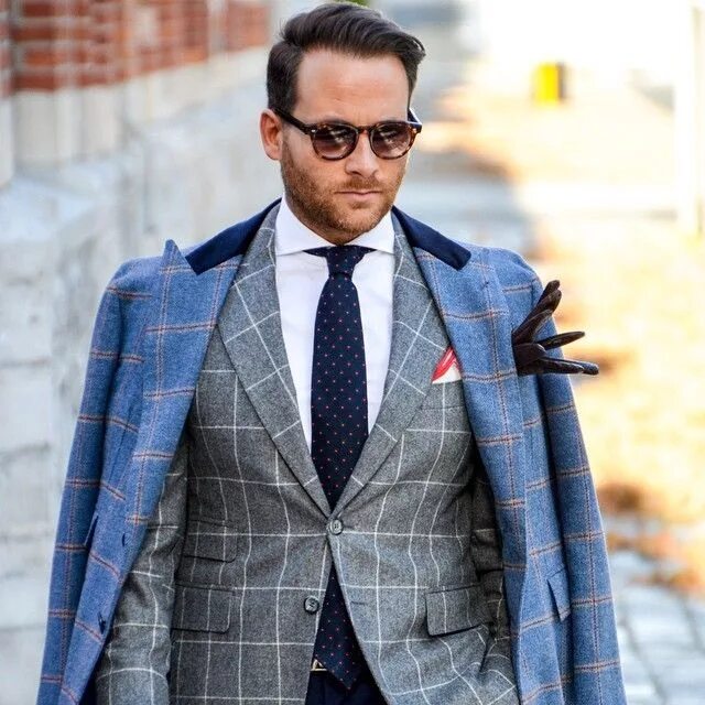 как правильно застегивать пиджак