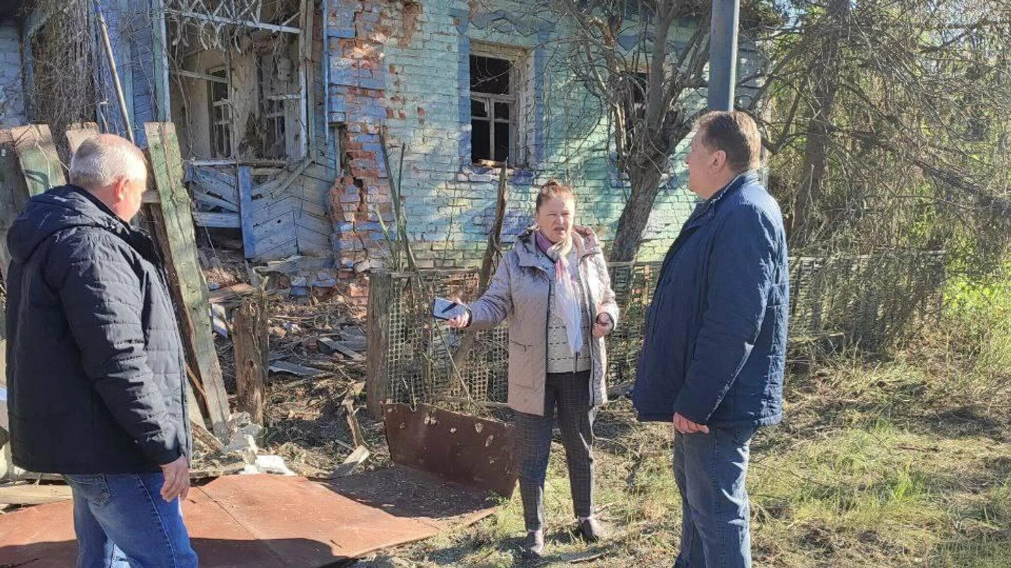 Село сподарюшино белгородской области. В селе. Аварийное жилье. Разрушенные дома.