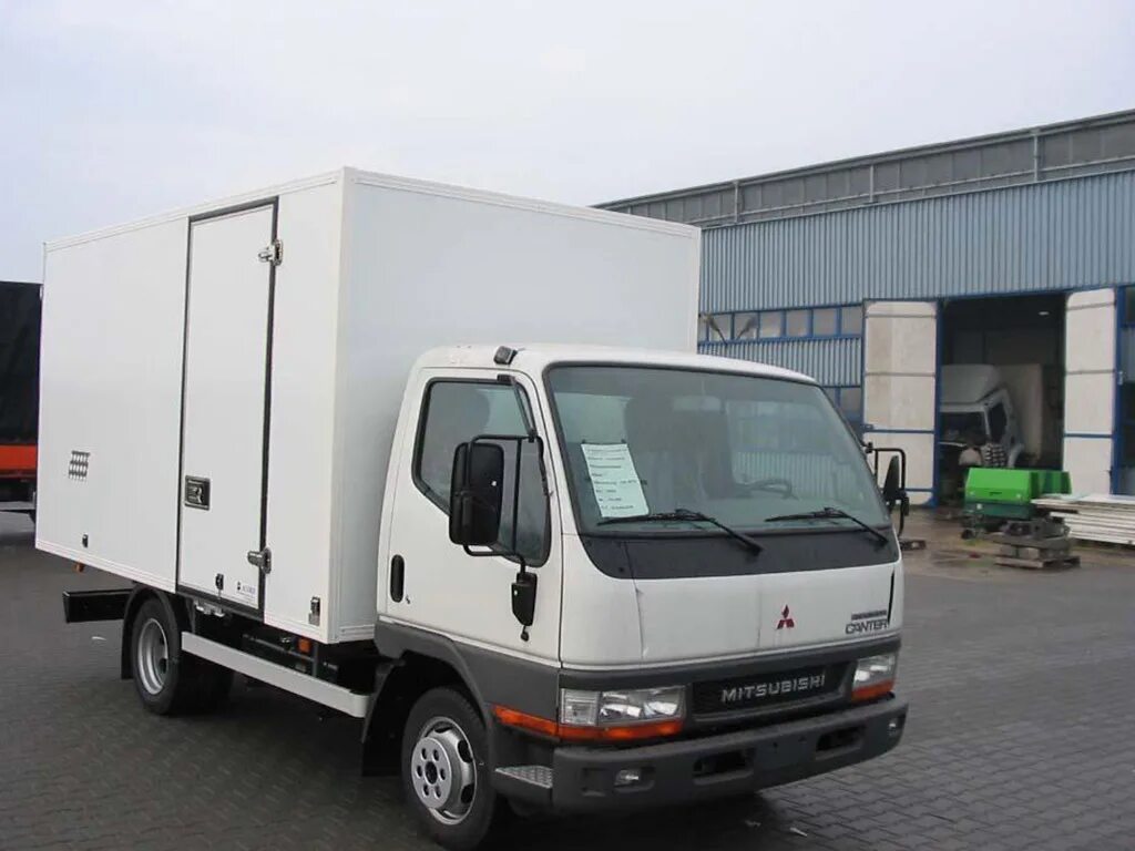 Митсубиси 5 тонн. Mitsubishi Canter 6 поколение. Mitsubishi Canter 5. Мицубиси Кантер fe5. Митсубиси Кантер 1.5 тонны.