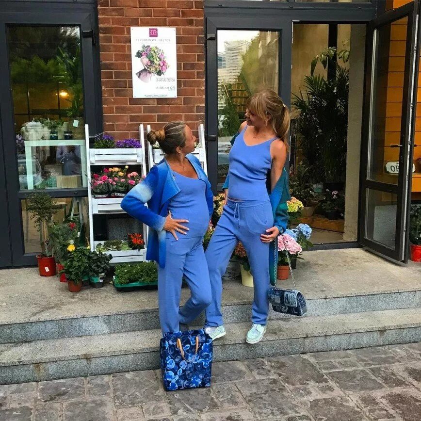 сестра аллы