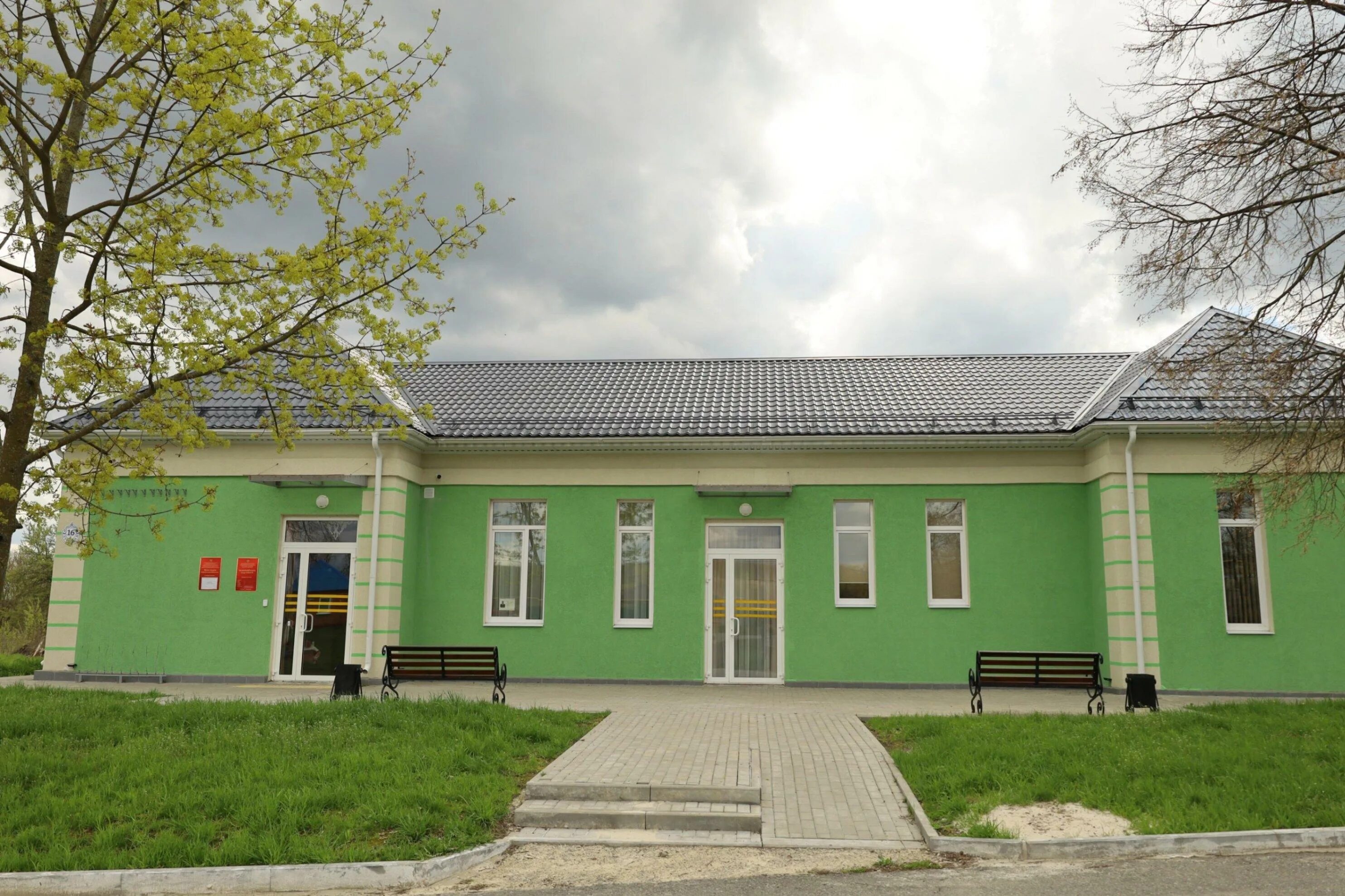 Порозовский сельский клуб фото. Выставка мое село. Деревня сельский клуб. Порозовский сельский клуб фото. Краснореченский сельский клуб.