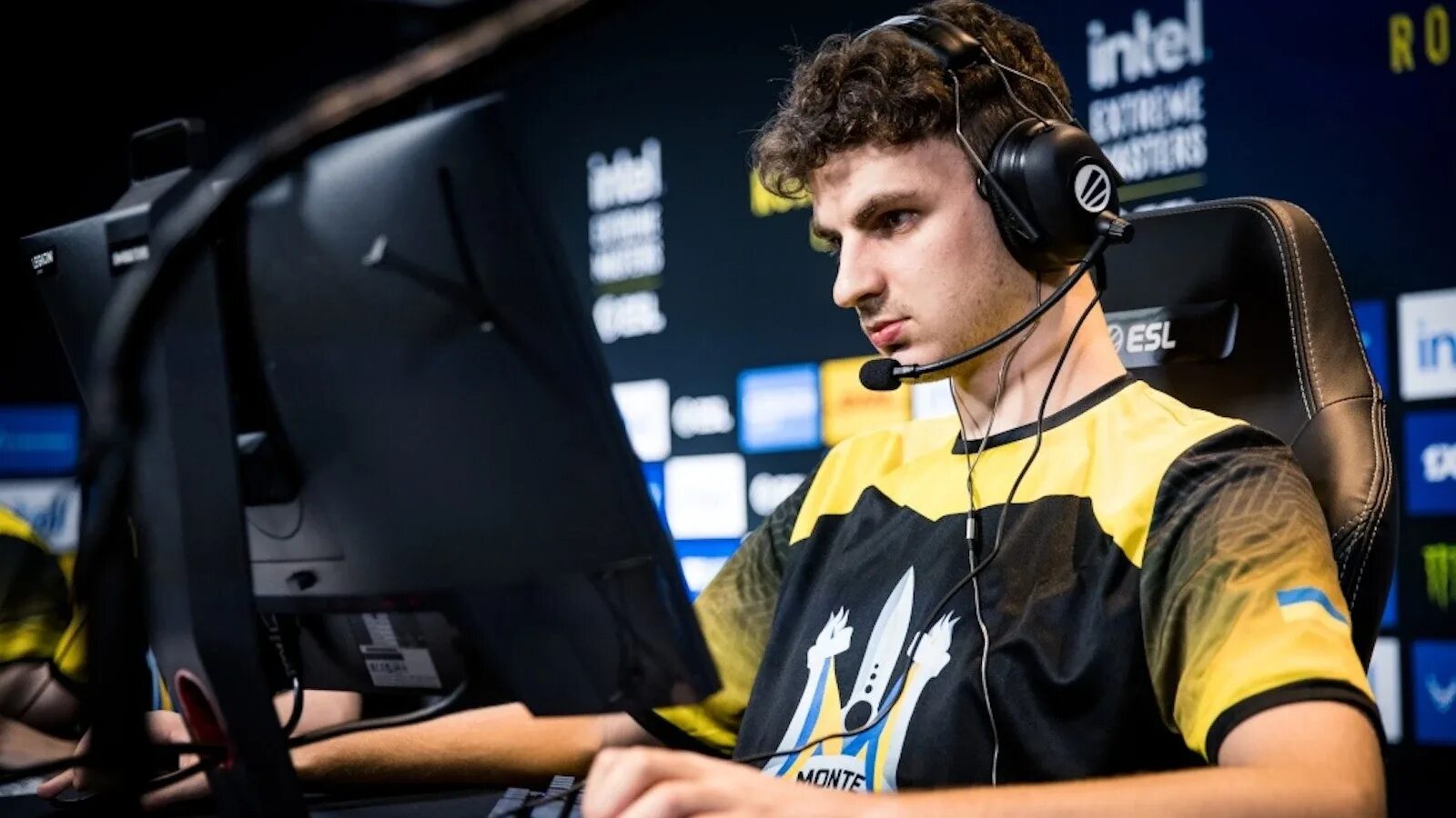 Monte cs2. Игроки кс. Monte cs2. Лига esea insilio. Monte cs2.