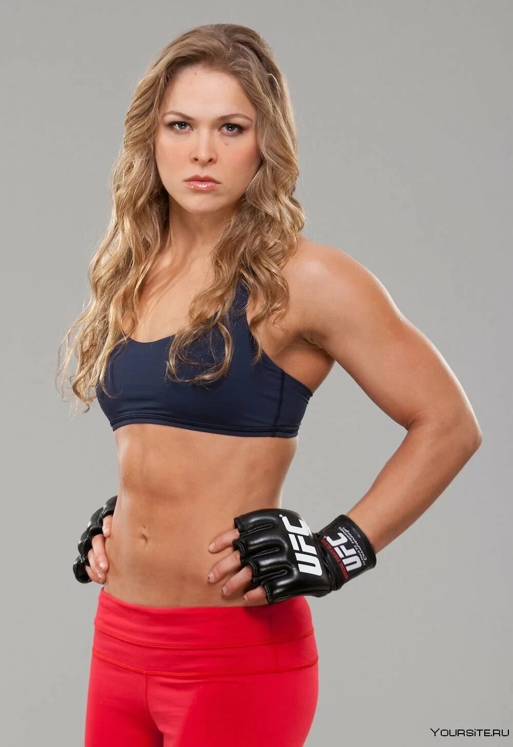 Девушка боец как называется. Девушка боец как называется. Боец юфс ронда роузи. Ронда роузи. Девушка боец как называется.