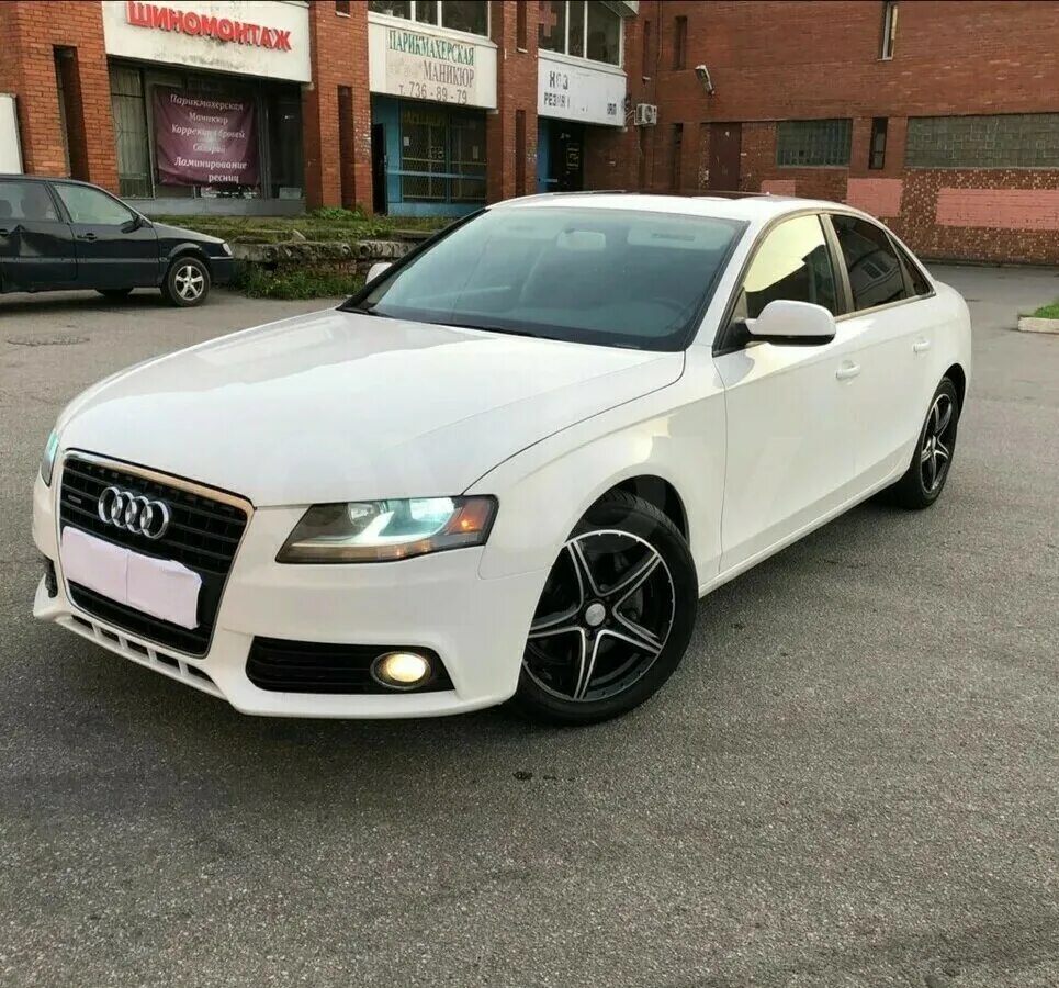 Audi a4 2010. Ауди а4 2010. Audi a4 white. А4 2010 года. Ауди а4 2010 года.