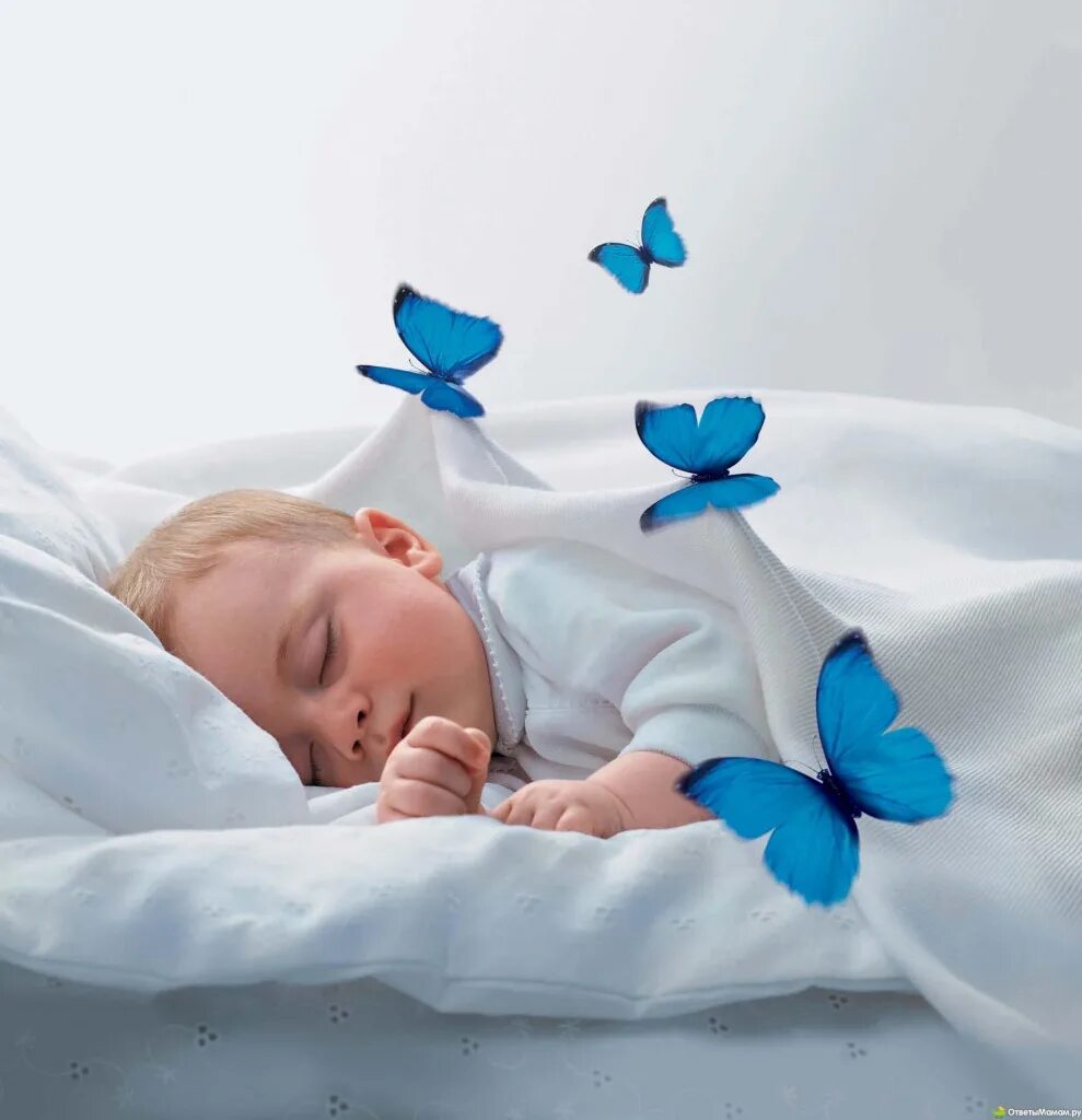 Ребенок и кондиционер. Грудничок кондиционер. Грудной ребенок кондиционер. Спящий малыш с бабочками картинки.