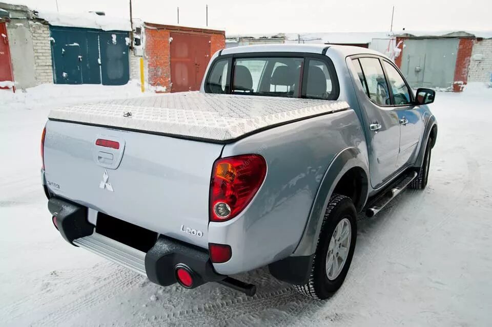 L200 mitsubishi кузова. Крышка кузова Mitsubishi l200 2020. Крышка кузова Mitsubishi l200 2014. Крышка кузова Mitsubishi l200 2021. Крышка кузова Мицубиси l200.