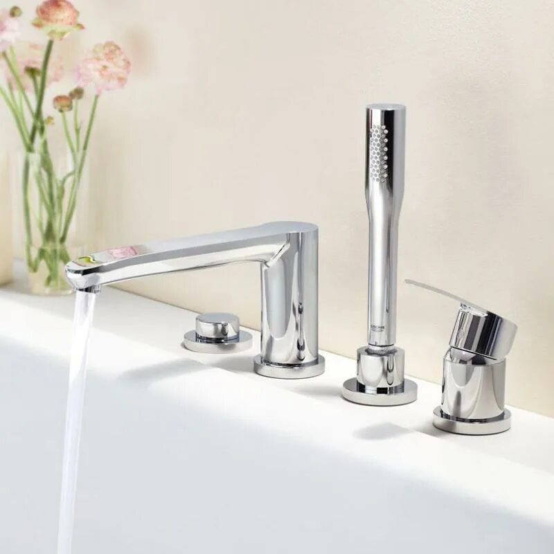 Смеситель с изливом встраиваемый. Смеситель на борт ванны Grohe Eurostyle Cosmopolitan 23048003. Смеситель на борт ванны Грое. Смеситель на борт ванны на 3 отверстия Грое. Смеситель на борт ванны на 4 отверстия Grohe.