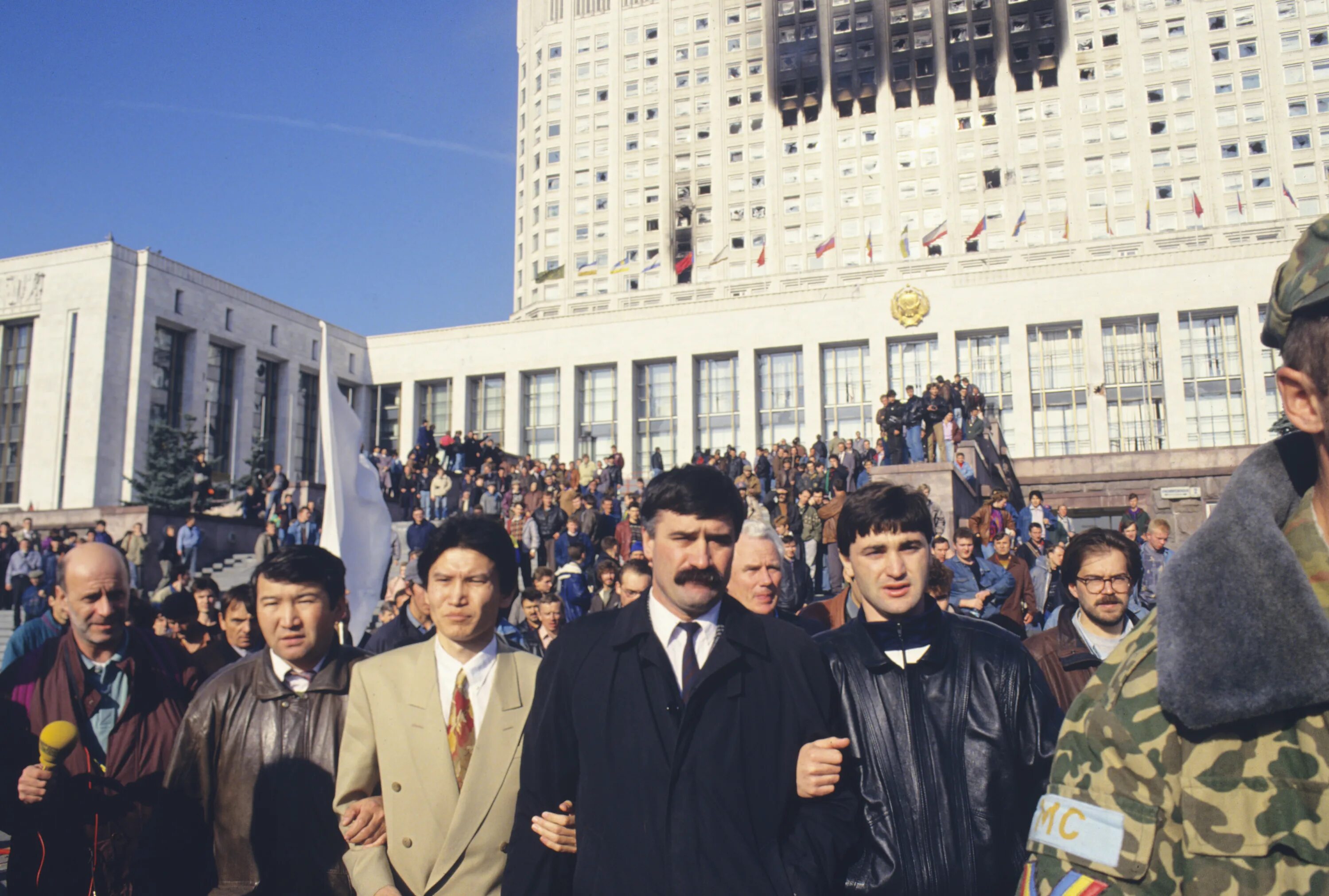 10 декабря 1993. Путч 1993 Ельцин. 1993 Год Москва белый дом. Руцкой 1993 путч. Октябрьский путч 1993.