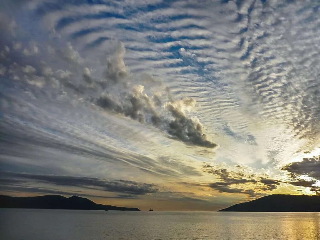 Грозовые тучи. Небо с облаками. Кучевые облака облака. Красивые облака. Кучево-дождевые облака.