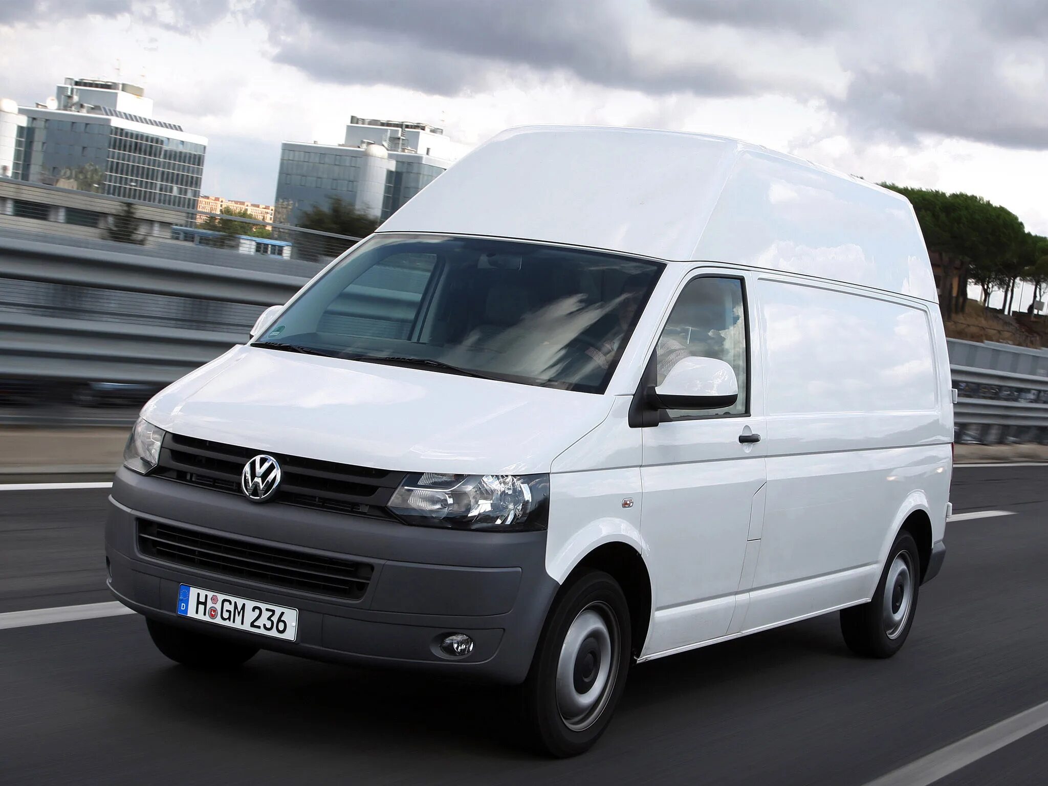 Volkswagen Transporter t5 пассажирский. Фольксваген Транспортер т6. Фольксваген Транспортер t5. Фольксваген т5 Кастен.