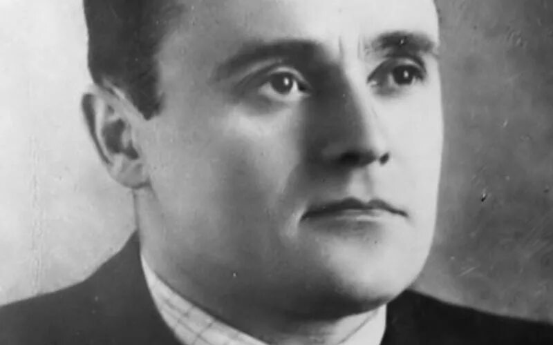 Королев фото. Королев Сергей Павлович. Сергей Королев конструктор в молодости. Королев в молодости. Королев Сергей фото.