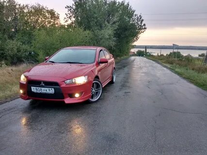 Ближний свет лансер 10