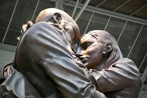 Памятники история любви