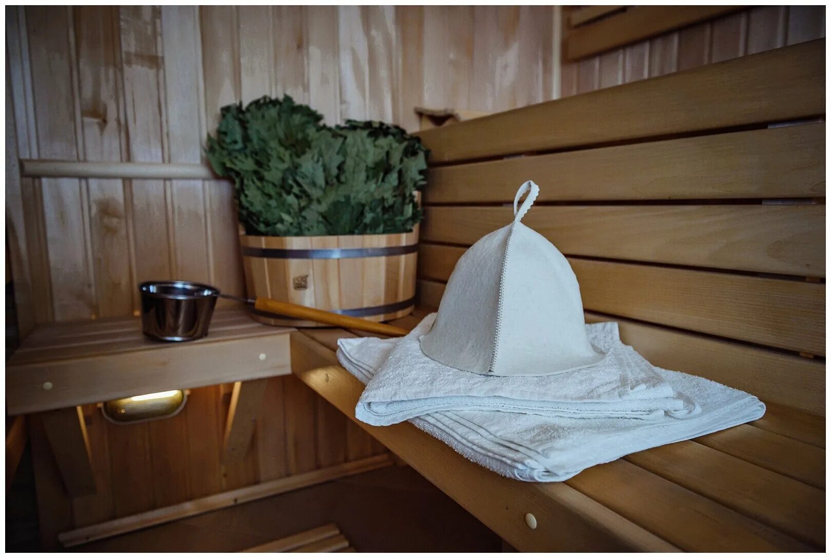 баня по белому. баня на леонова. фото бани белая. фото бани белая. парилка в белом цвете.