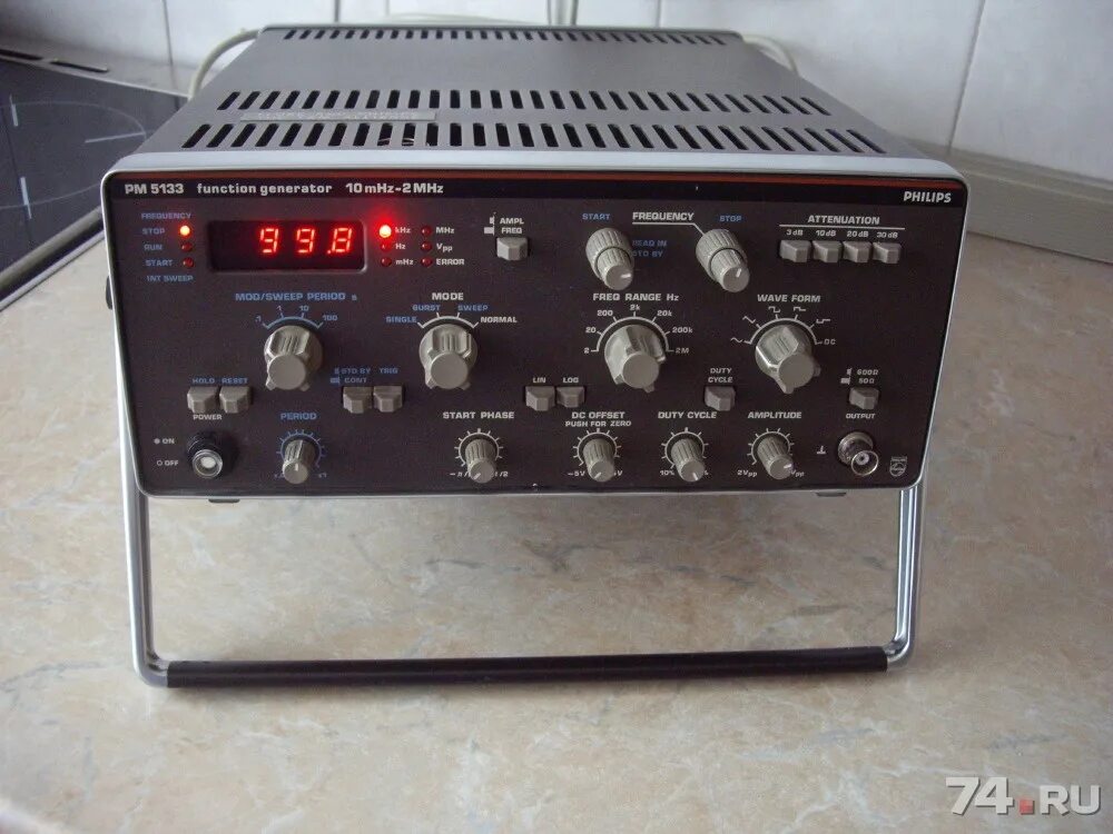 Генератор объявлений авито. Philips pm5165. свип генератор. philips generator. свип генератор ссср.