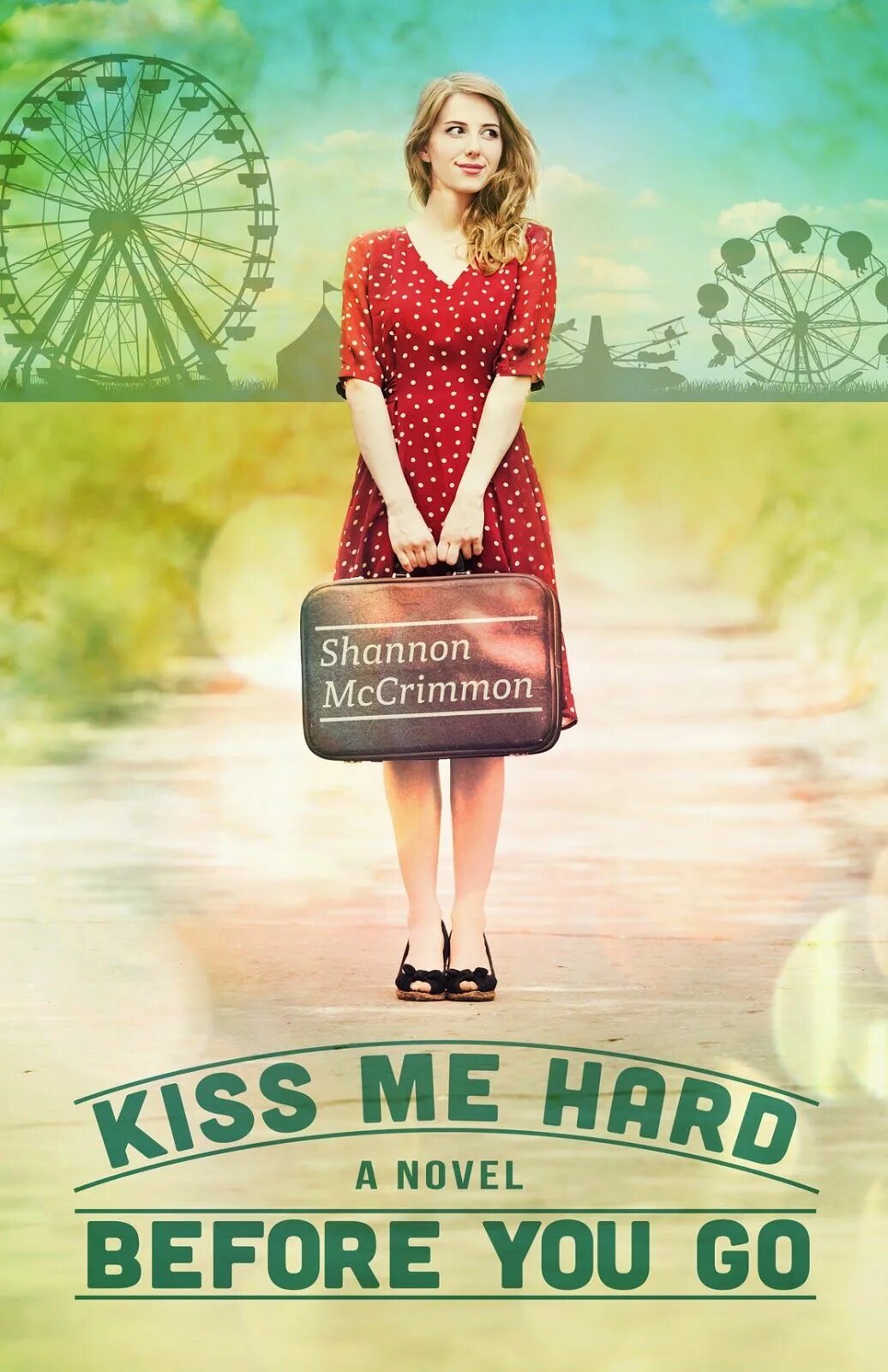 Kiss me hard перевод. Kiss me hard перевод. Hit me hard and soft tour. Картинки кисс ми. Заставка на телефон поцелуй.